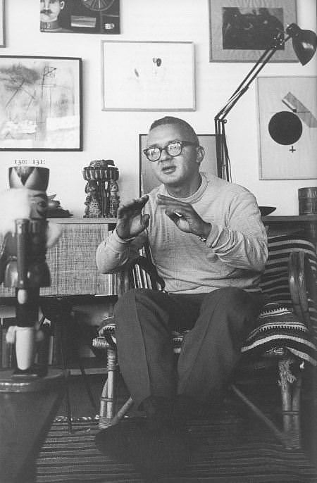 Portraits   |   At home in his studio                                     