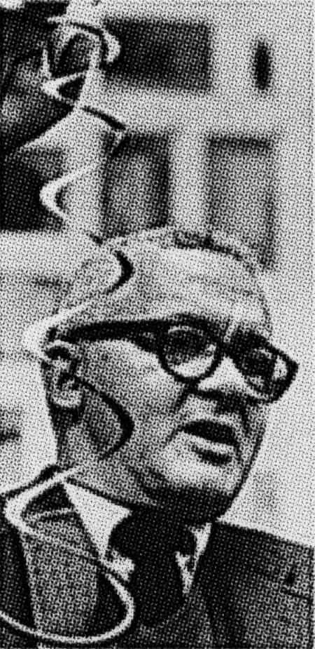 Portraits   |   In an IBM meeting                                         