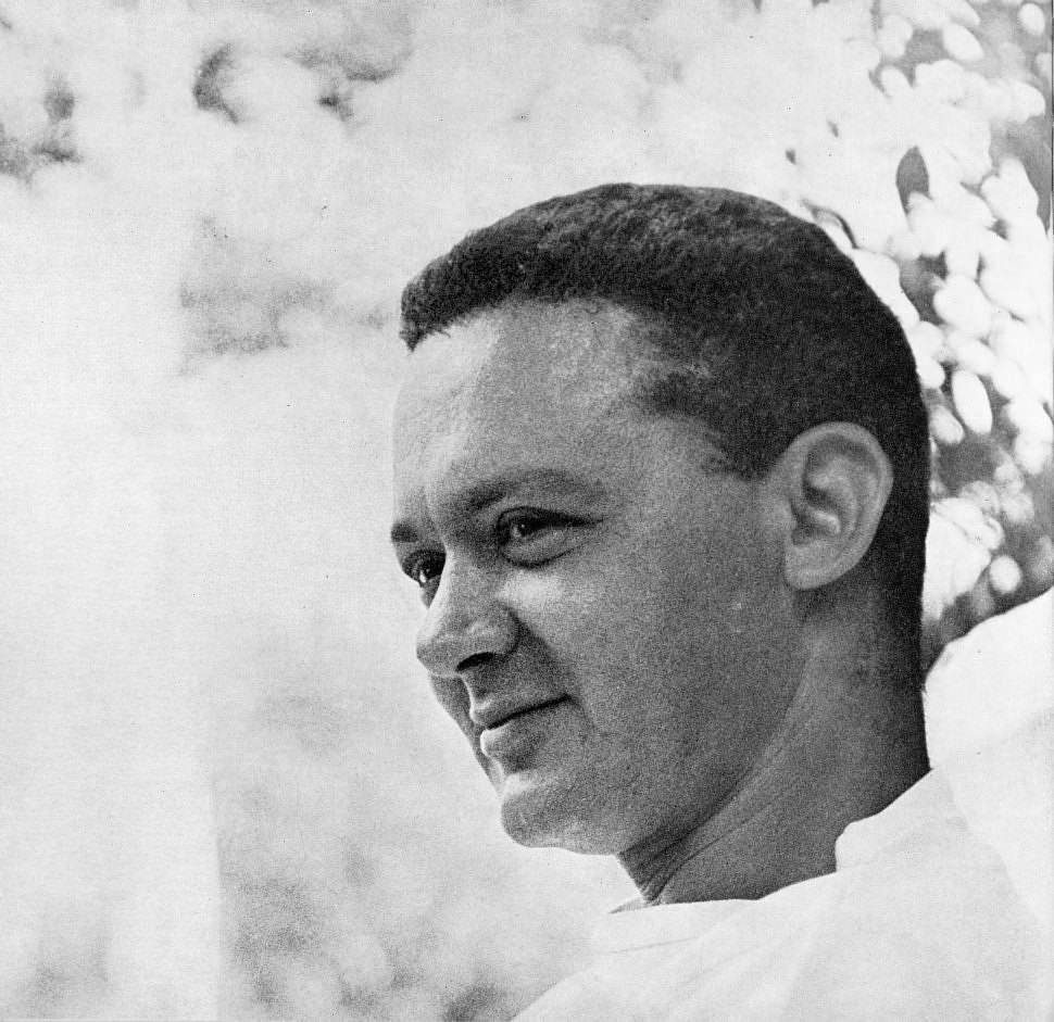 Portraits   |   Portrait young                                            