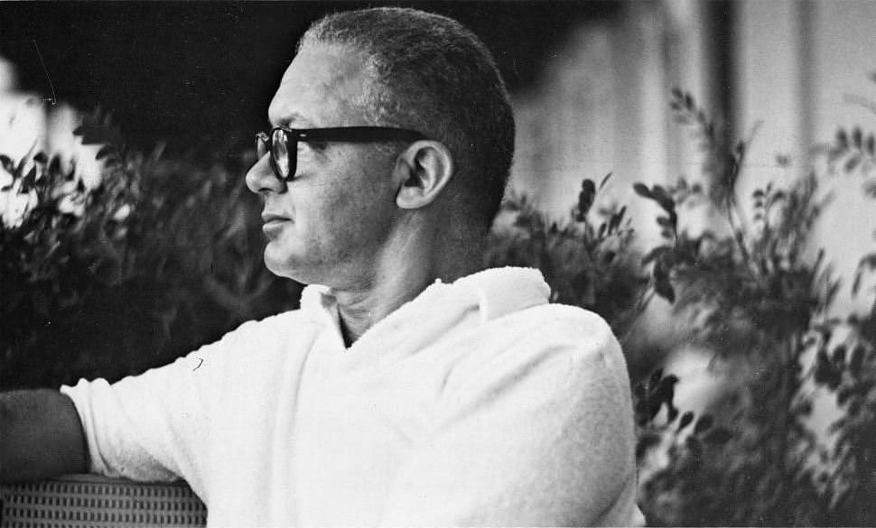 Portraits   |   Profile                                                   