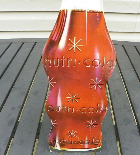 Nutri-Cola   |   Cardboard Stand